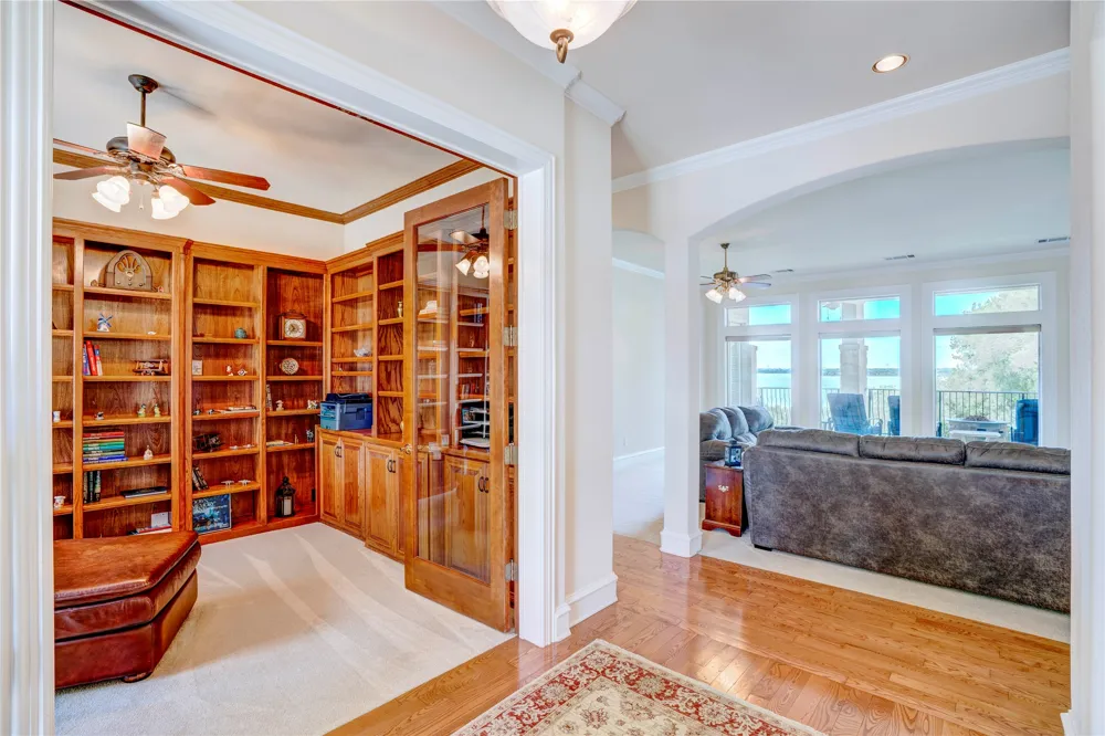 1132 Mallard Pointe Drive Grand Prairie, TX 75104
