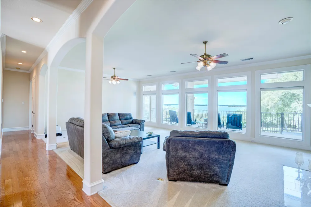 1132 Mallard Pointe Drive Grand Prairie, TX 75104