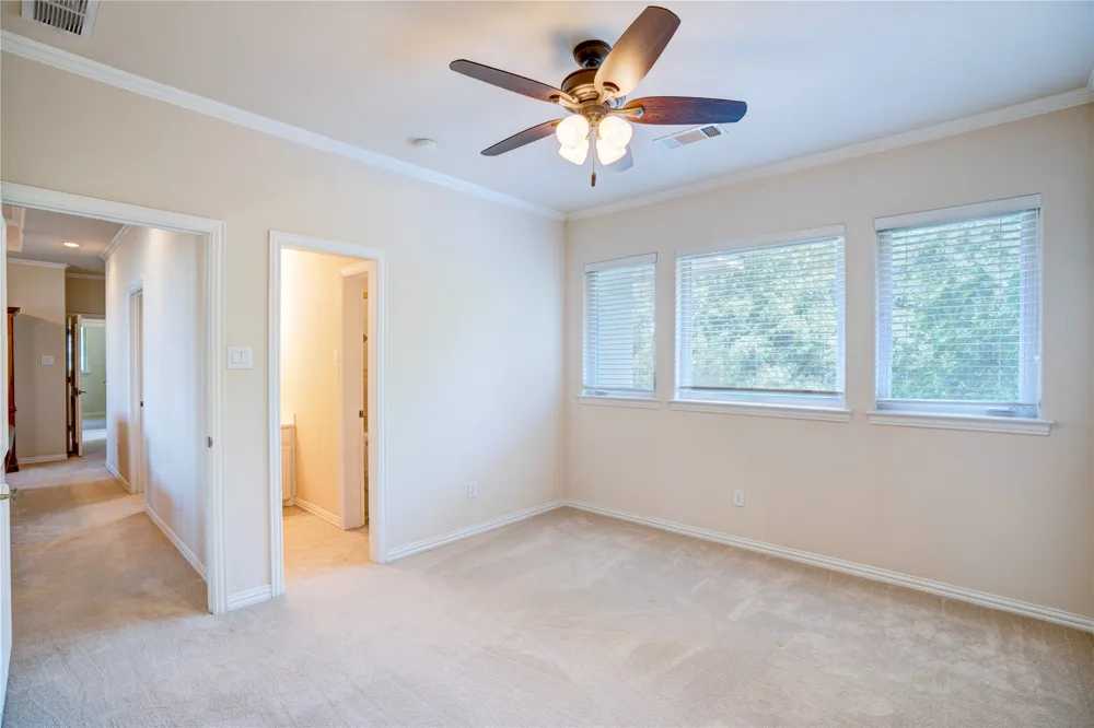 1132 Mallard Pointe Drive Grand Prairie, TX 75104