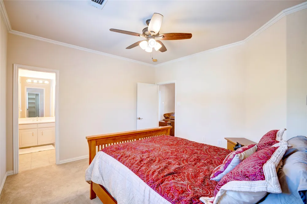 1132 Mallard Pointe Drive Grand Prairie, TX 75104