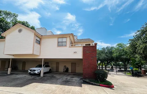 1103 Dulles Avenue #1801