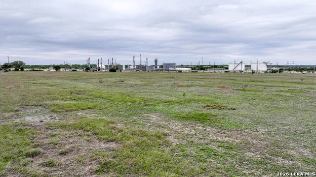 675 Fm 882 Kenedy, TX 78119
