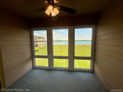 1660 River Road #19