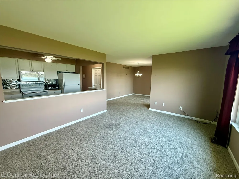 1660 River Road #19 Marysville City, MI 48040