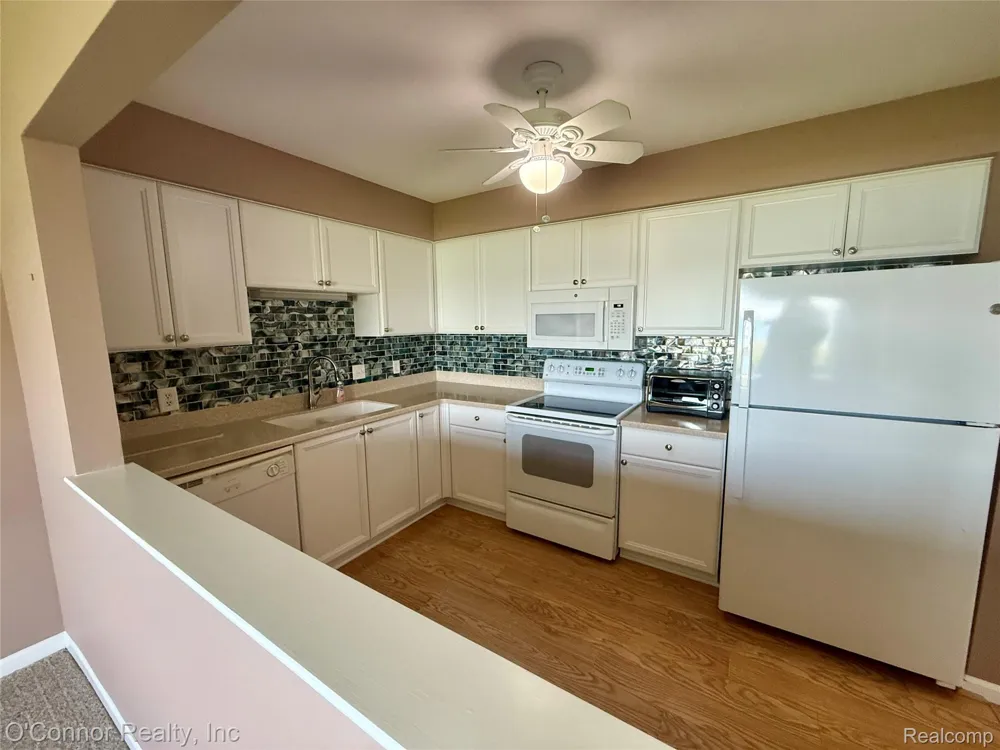 1660 River Road #19 Marysville City, MI 48040
