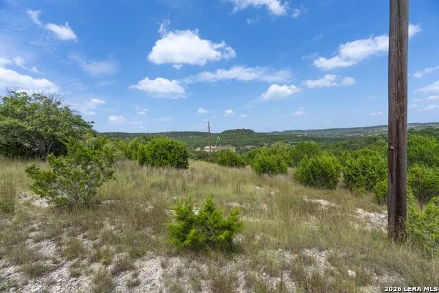 865 Arrowhead Pt Helotes, TX 78063