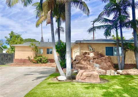 431 E Rosslynn