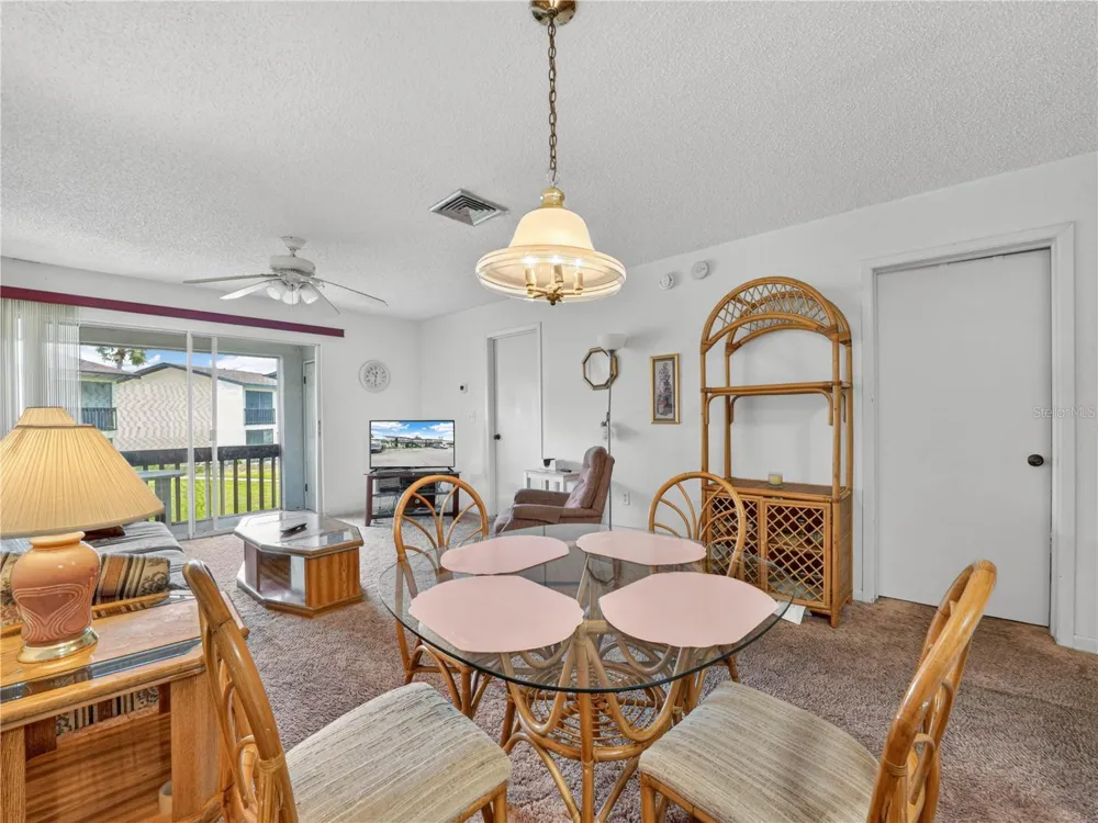900 AVENUE Z SE #D6 Winter Haven, FL 33880