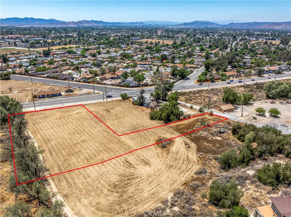 1 Park Avenue San Jacinto, CA 92583