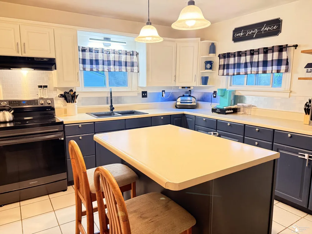 135 Salisbury Morenci City, MI 49256
