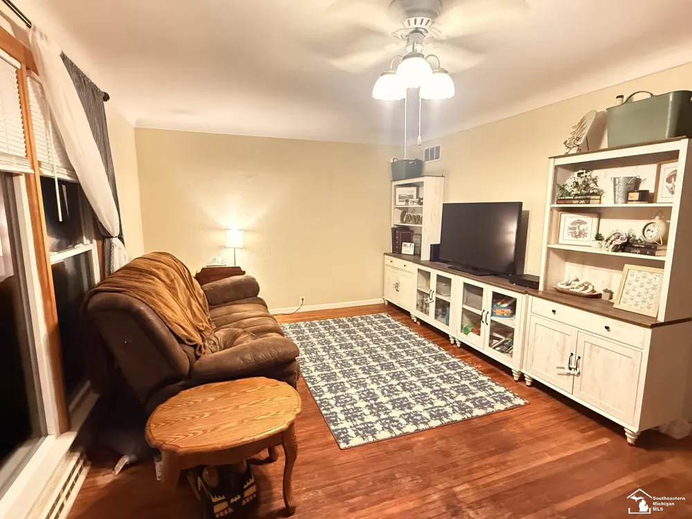 135 Salisbury Morenci City, MI 49256