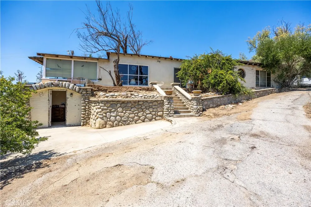 955 Park Avenue San Jacinto, CA 92583
