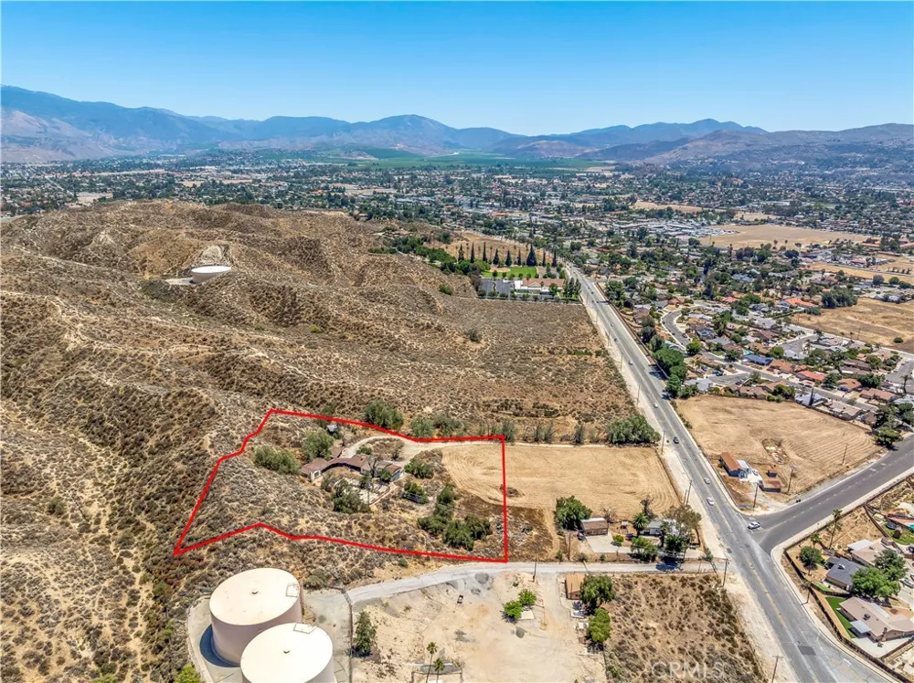 955 Park Avenue San Jacinto, CA 92583