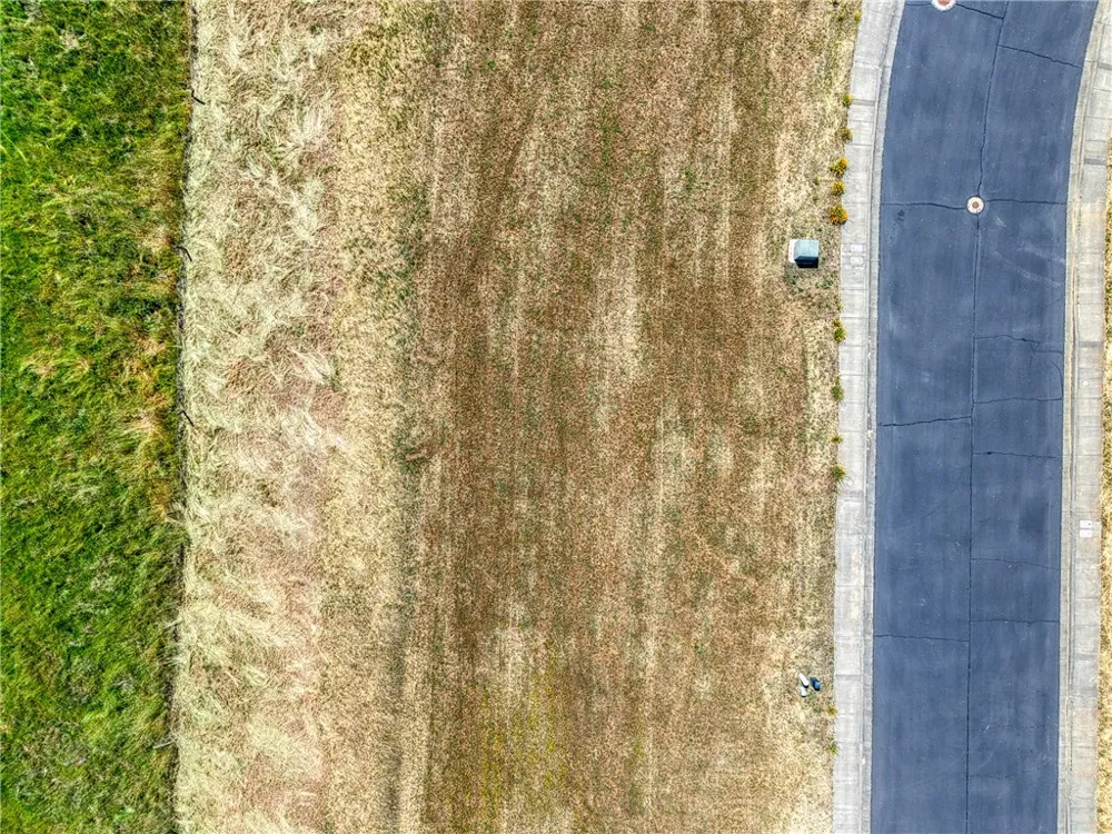 2776 Lizzy Lakeport, CA 95453