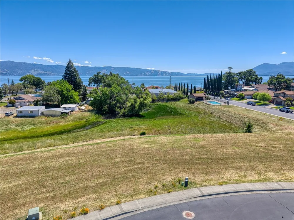 2770 Lizzy Lane Lakeport, CA 95453