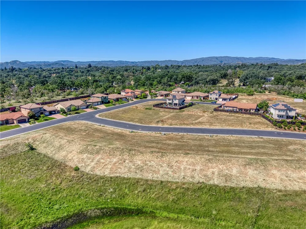 2770 Lizzy Lane Lakeport, CA 95453
