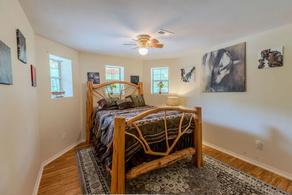263 River Oaks Drive Sparta, TN 38583