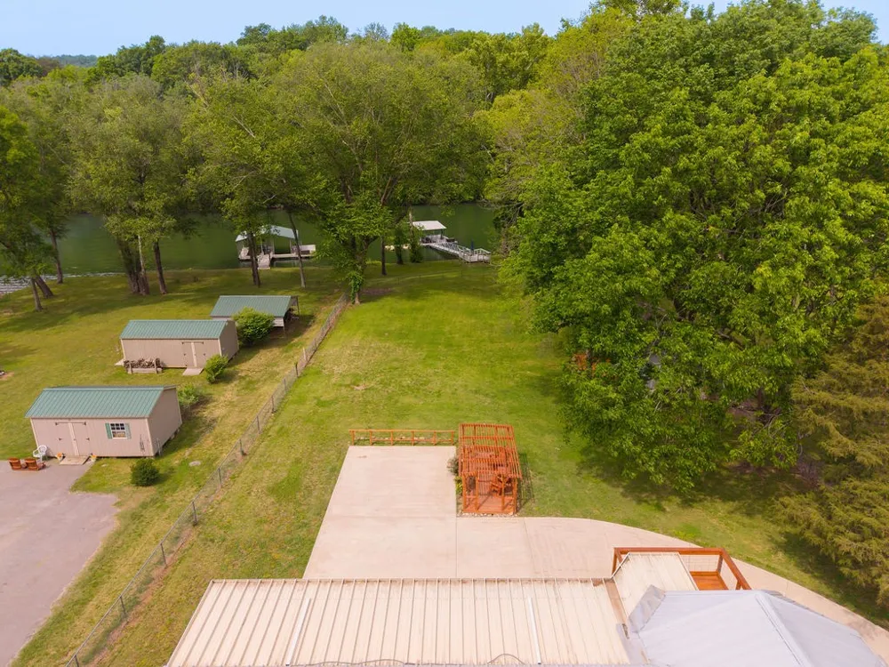 263 River Oaks Drive Sparta, TN 38583