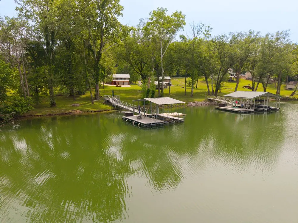 263 River Oaks Drive Sparta, TN 38583