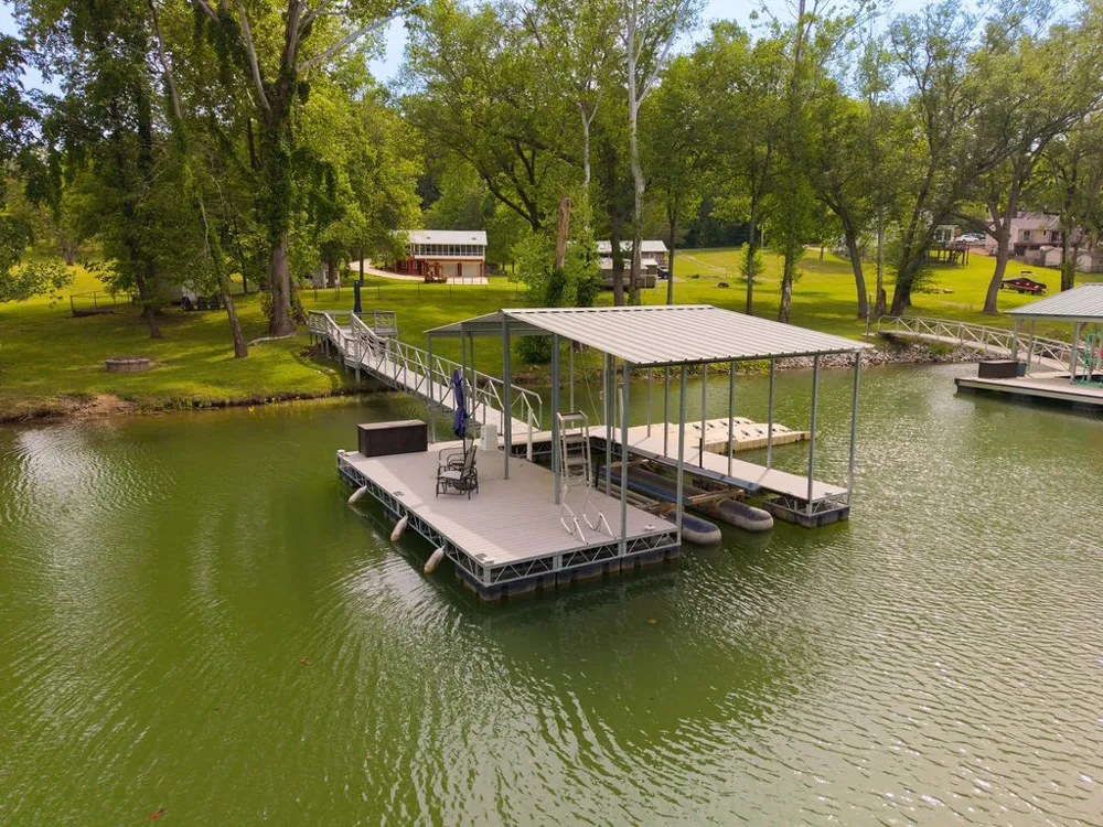 263 River Oaks Drive Sparta, TN 38583
