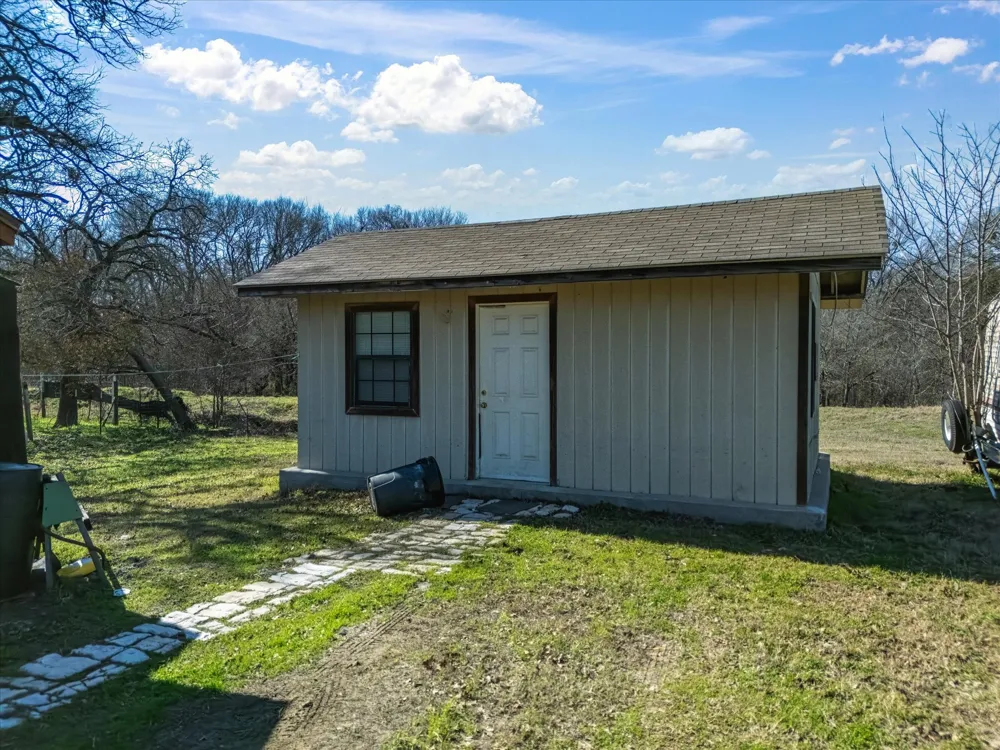 11095 E State Highway 31 Kerens, TX 75144