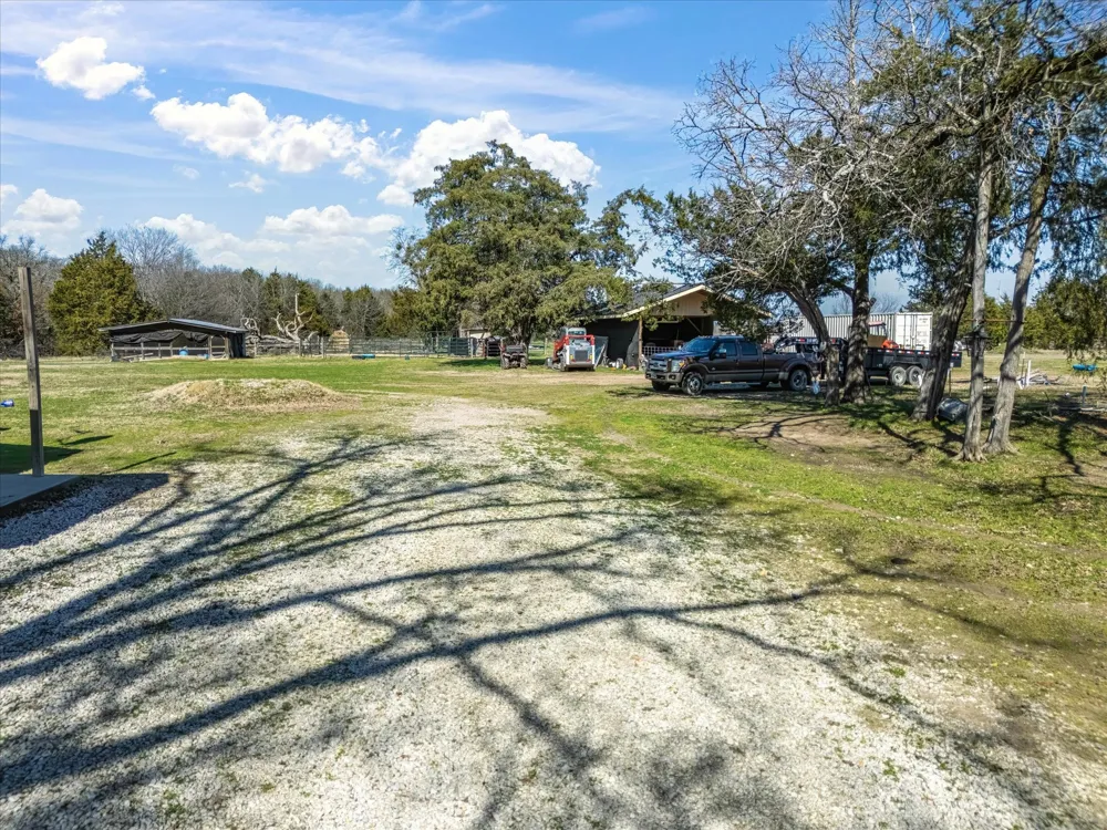 11095 E State Highway 31 Kerens, TX 75144