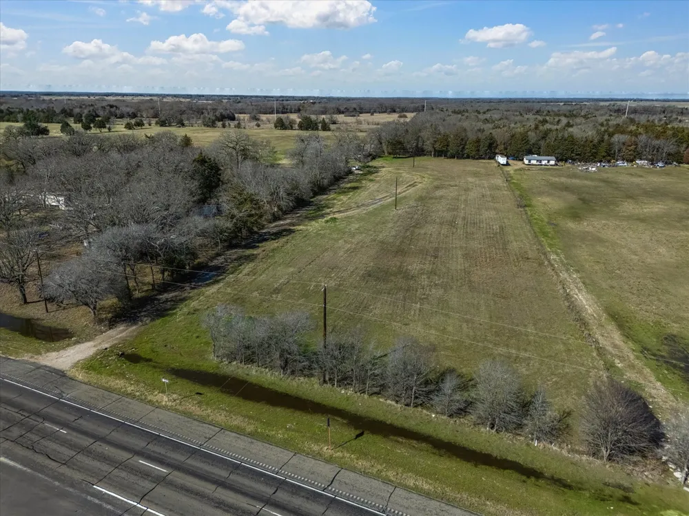 11095 E State Highway 31 Kerens, TX 75144