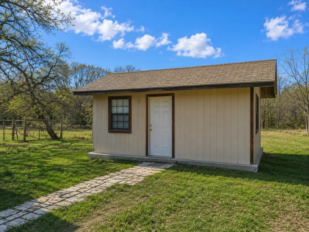 11095 E State Highway 31 Kerens, TX 75144