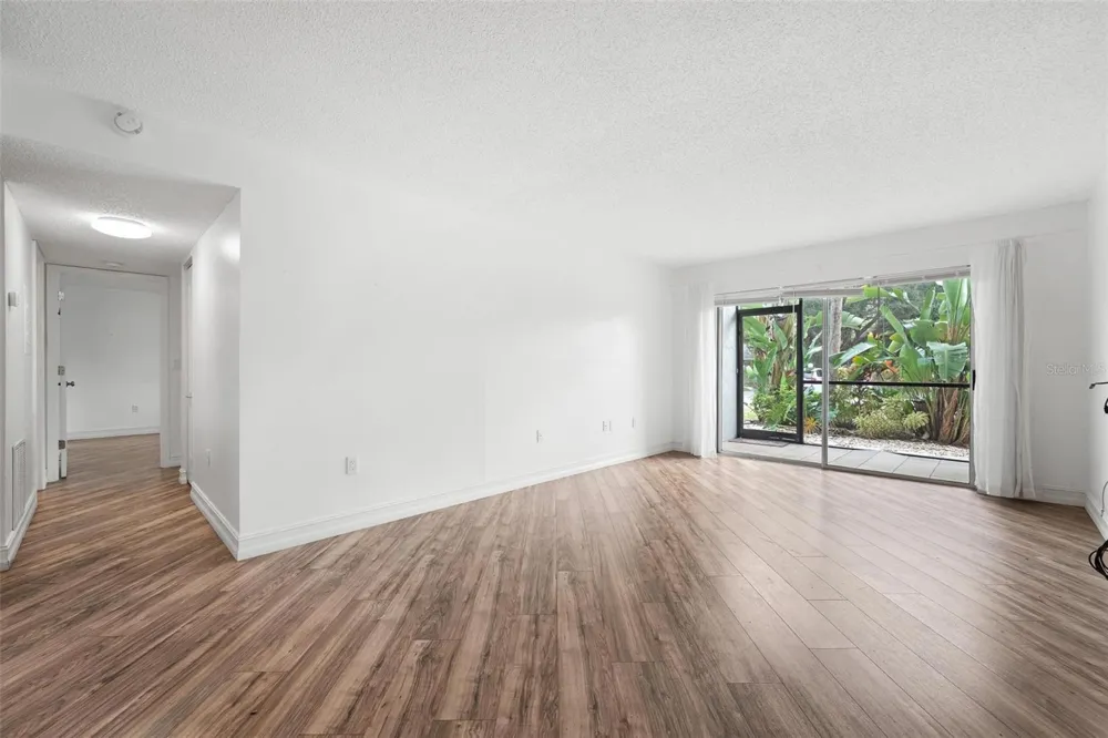 3223 BENEVA ROAD #101 Sarasota, FL 34232