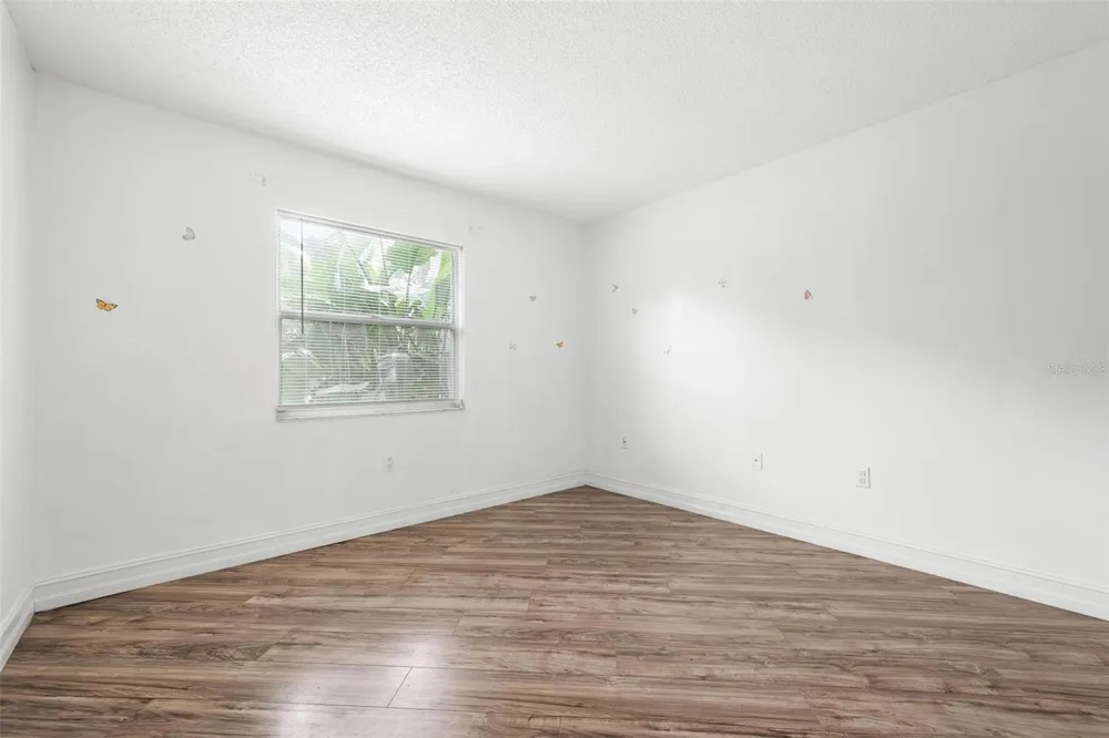 3223 BENEVA ROAD #101 Sarasota, FL 34232