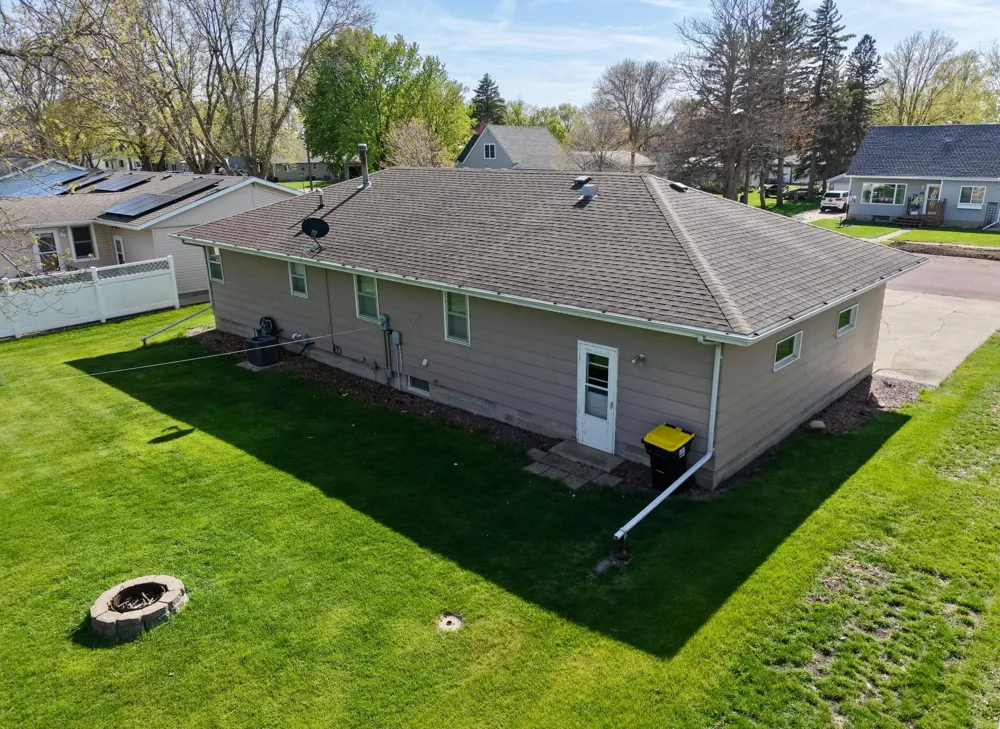 556 Elm Avenue Westbrook, MN 56183