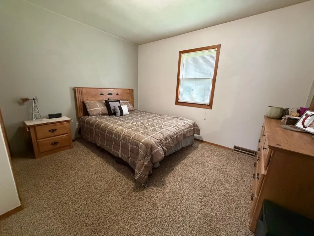 556 Elm Avenue Westbrook, MN 56183