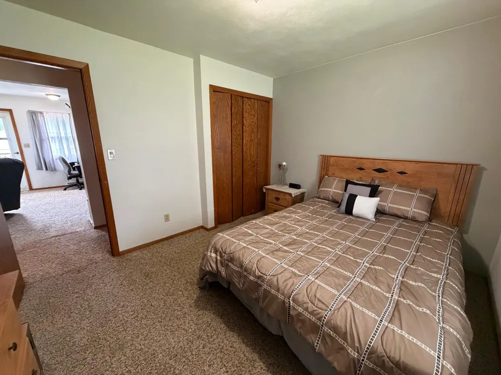 556 Elm Avenue Westbrook, MN 56183