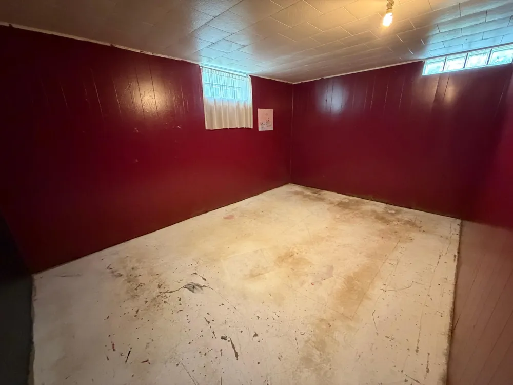 556 Elm Avenue Westbrook, MN 56183