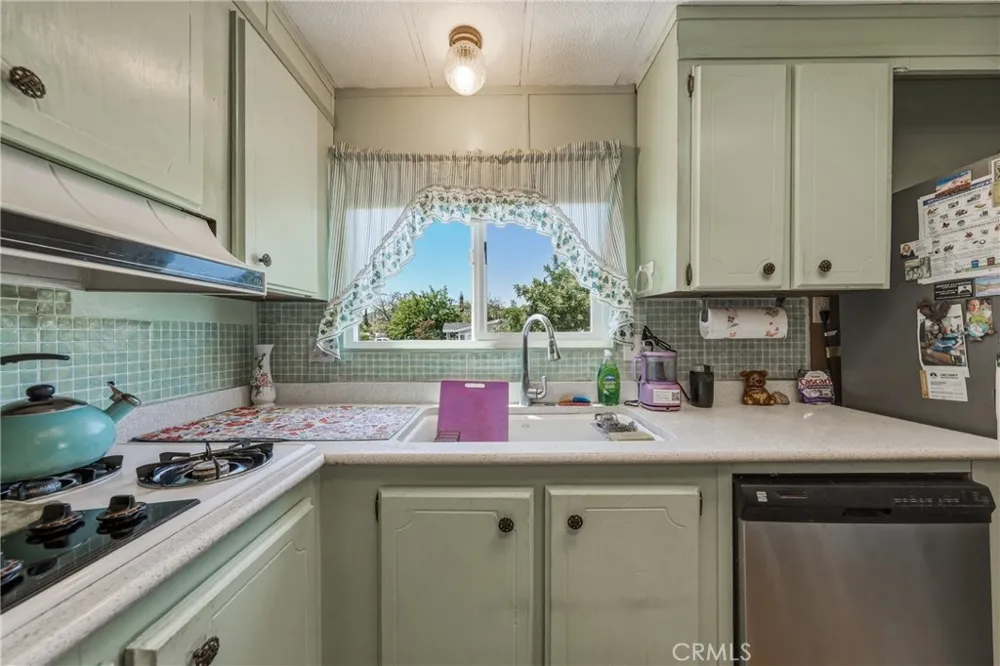 13902 Apple Lane Clearlake Oaks, CA 95423