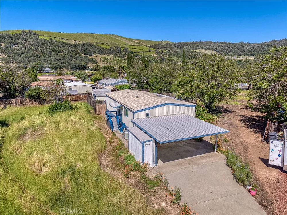 13902 Apple Lane Clearlake Oaks, CA 95423