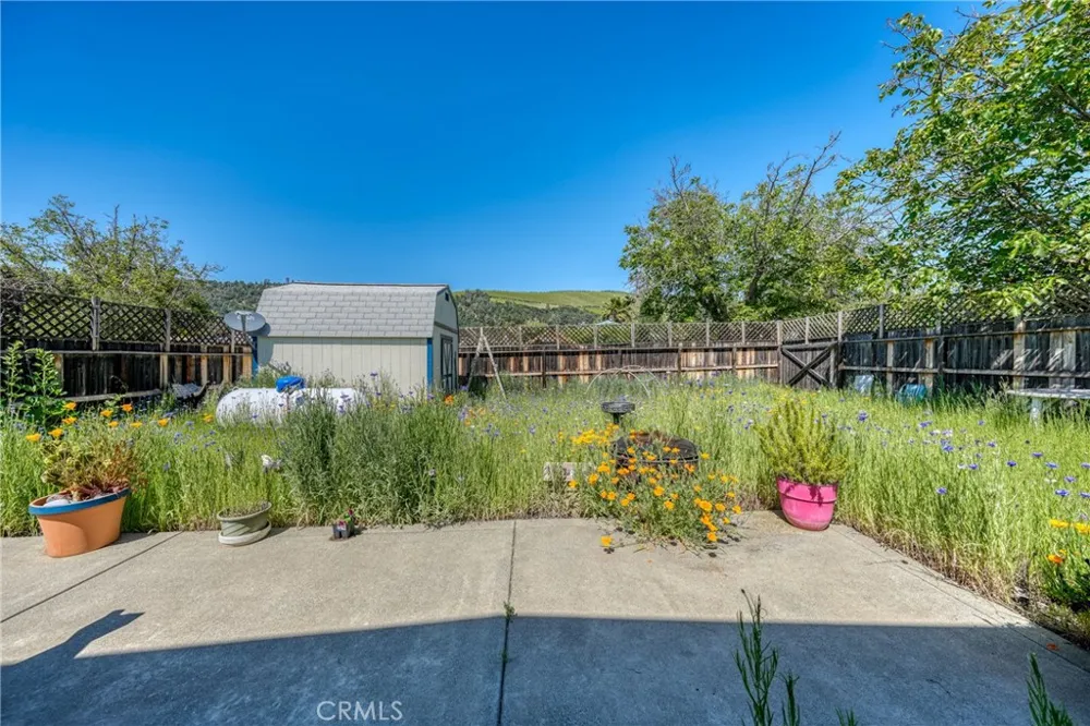 13902 Apple Lane Clearlake Oaks, CA 95423