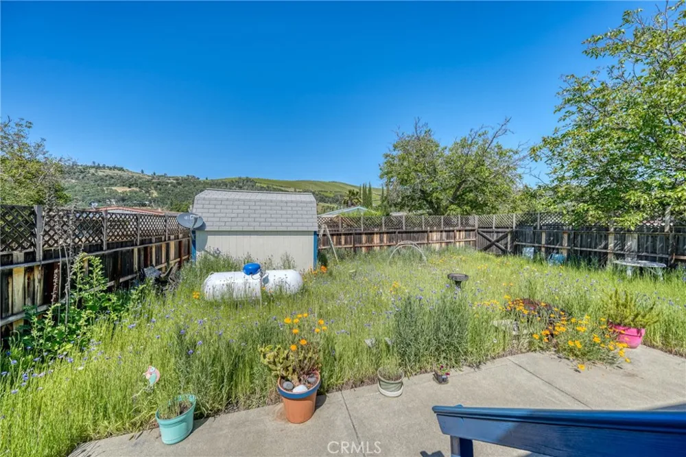 13902 Apple Lane Clearlake Oaks, CA 95423