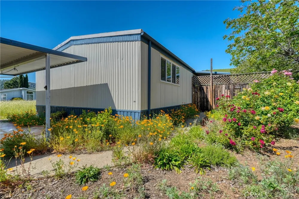13902 Apple Lane Clearlake Oaks, CA 95423