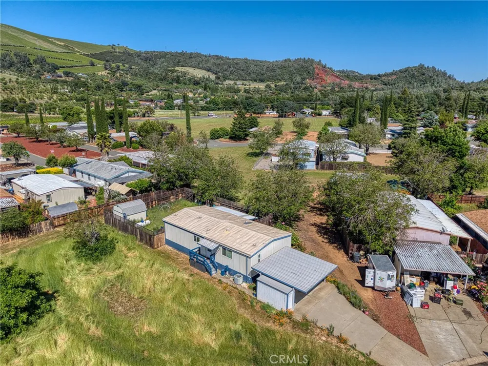 13902 Apple Lane Clearlake Oaks, CA 95423