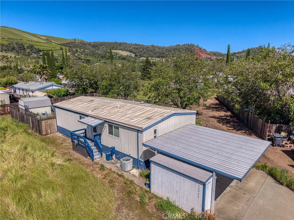 13902 Apple Lane Clearlake Oaks, CA 95423