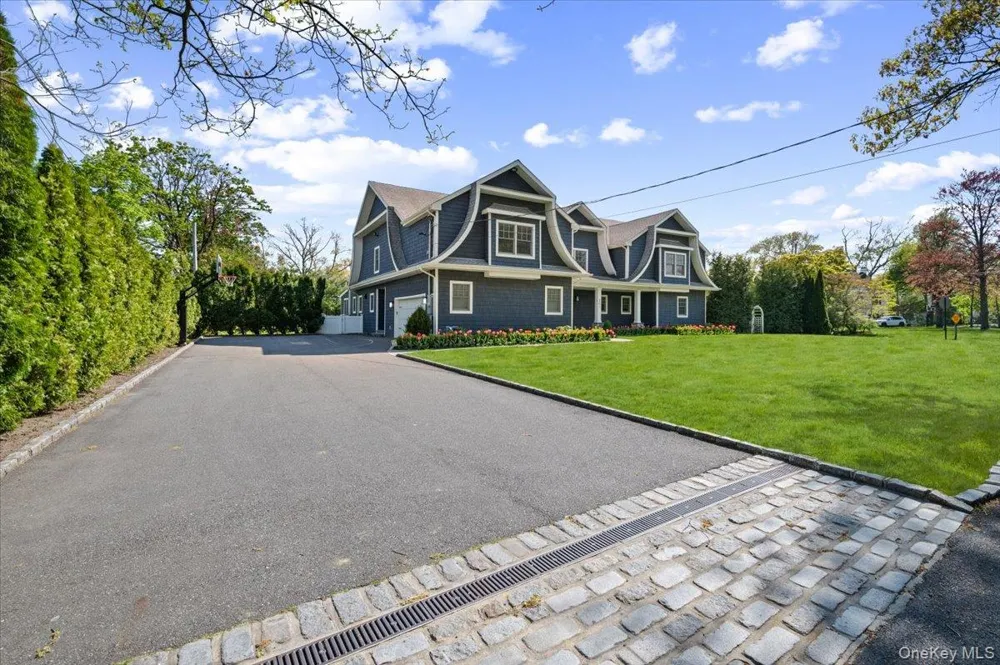 205 Hewlett Neck Road Hewlett Neck, NY 11598