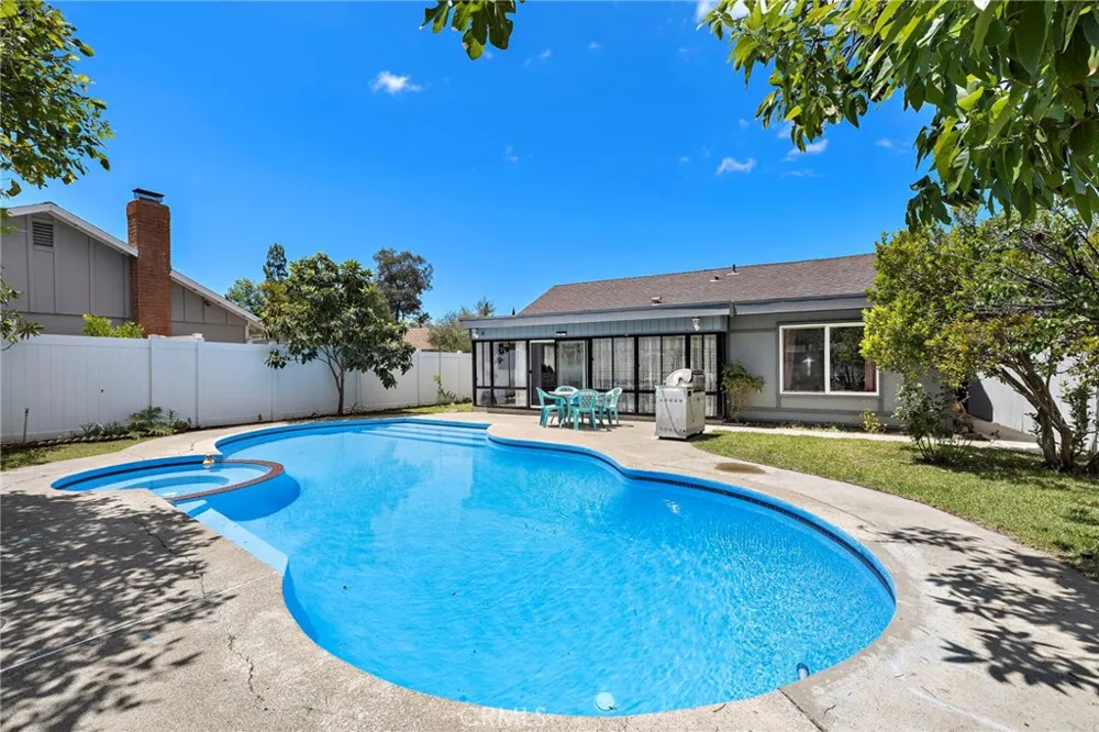 23512 Lipari Laguna Hills, CA 92653