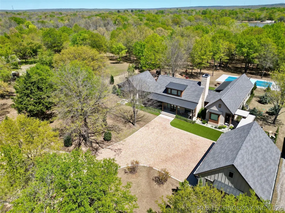 132 Meadowview Eufaula, OK 74432