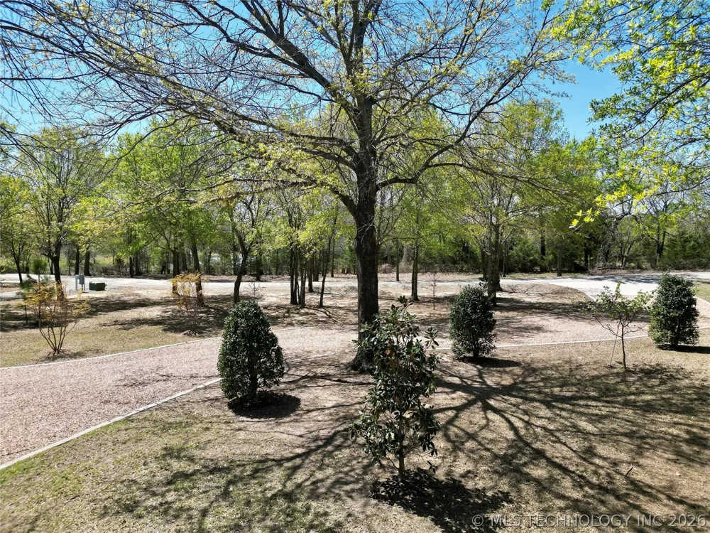 132 Meadowview Eufaula, OK 74432