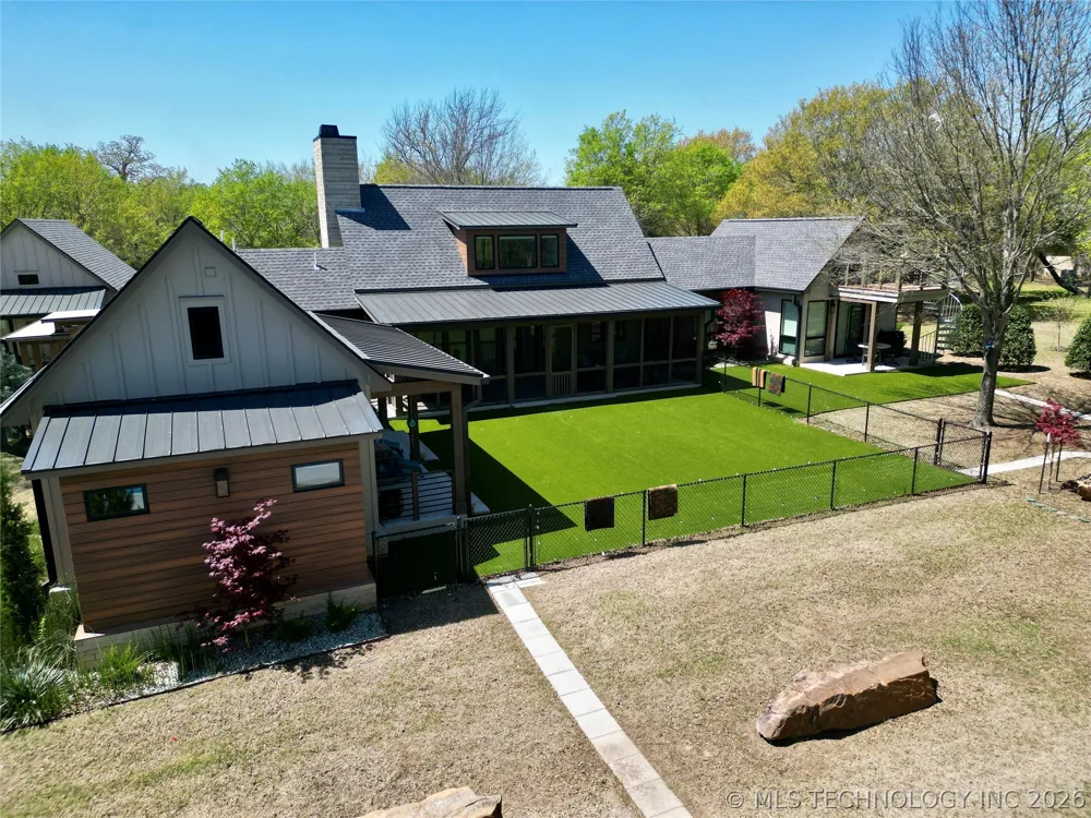 132 Meadowview Eufaula, OK 74432