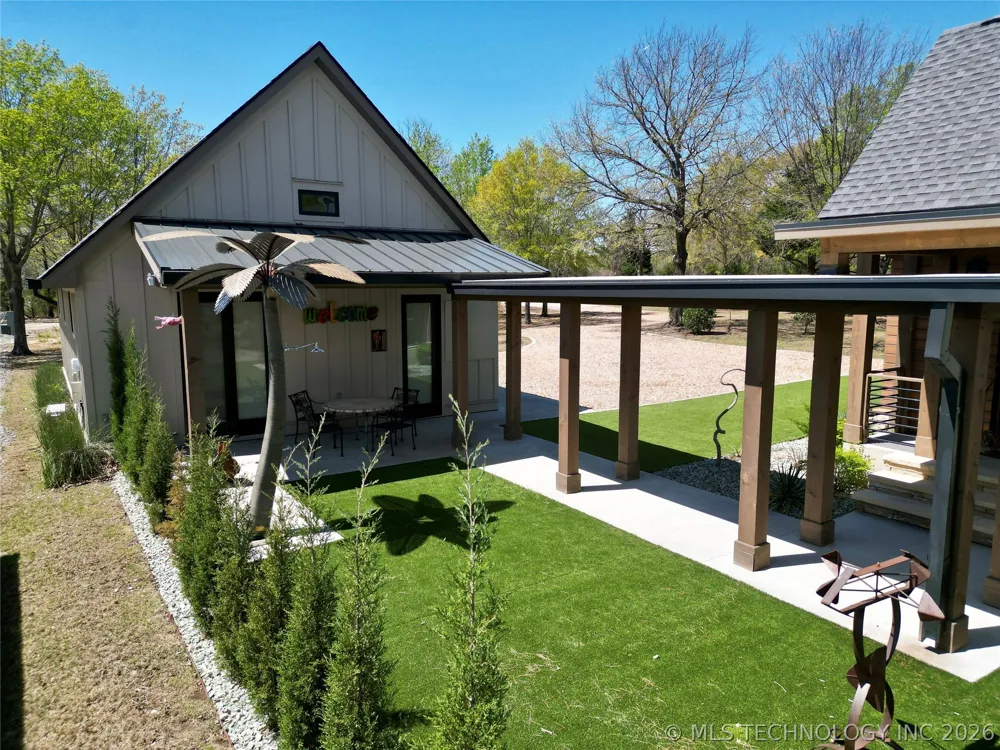 132 Meadowview Eufaula, OK 74432
