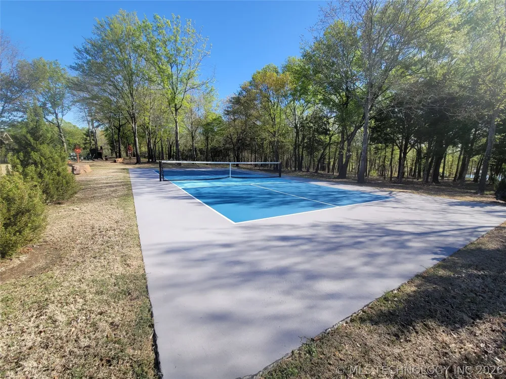 132 Meadowview Eufaula, OK 74432