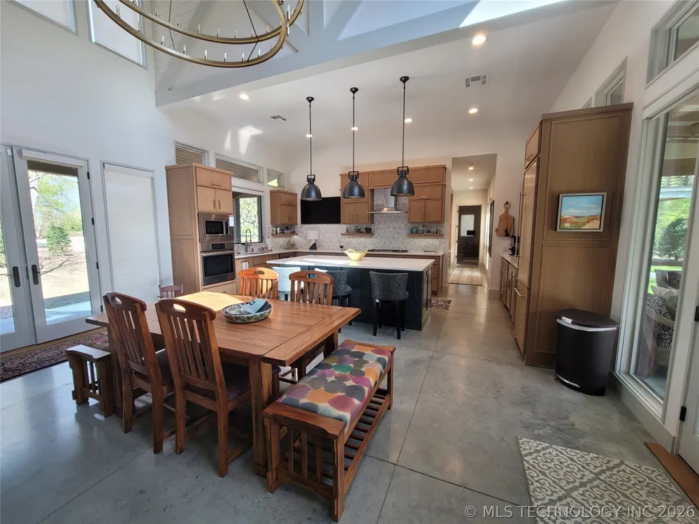 132 Meadowview Eufaula, OK 74432