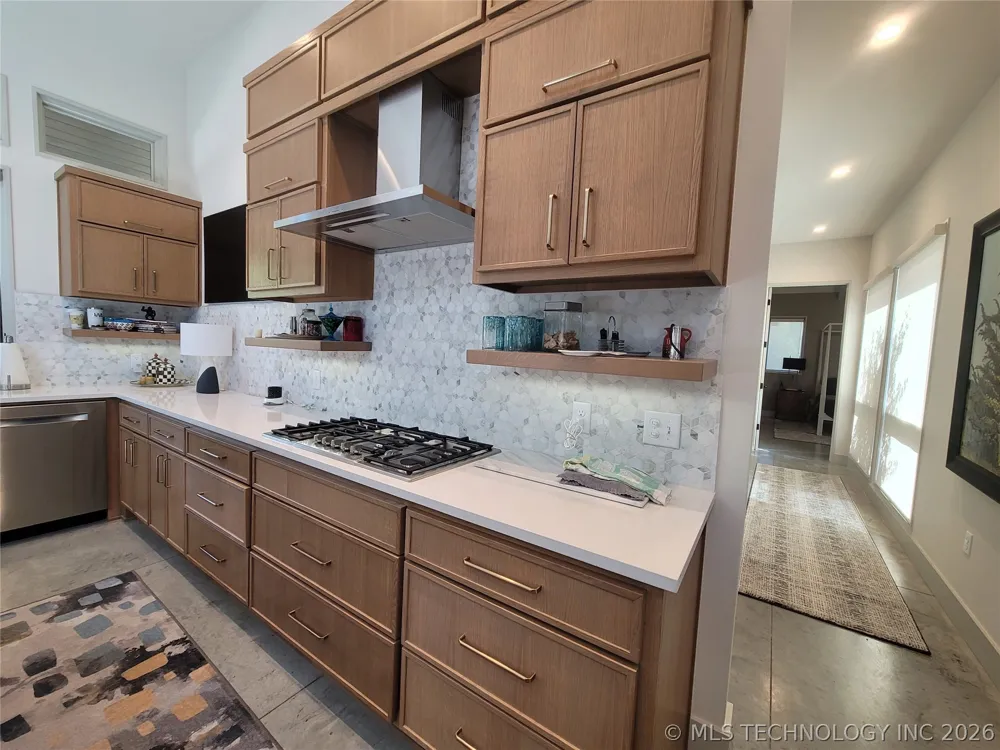 132 Meadowview Eufaula, OK 74432